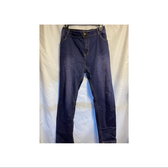 Plus size jeans - Picture 1 of 3